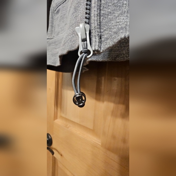 LULULEMON HOODED medium weight jacket, size 12 - Picture 9 of 11